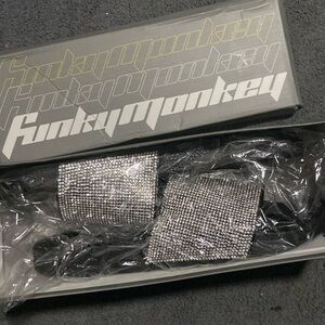 Size 10/11 Bedazzled slide